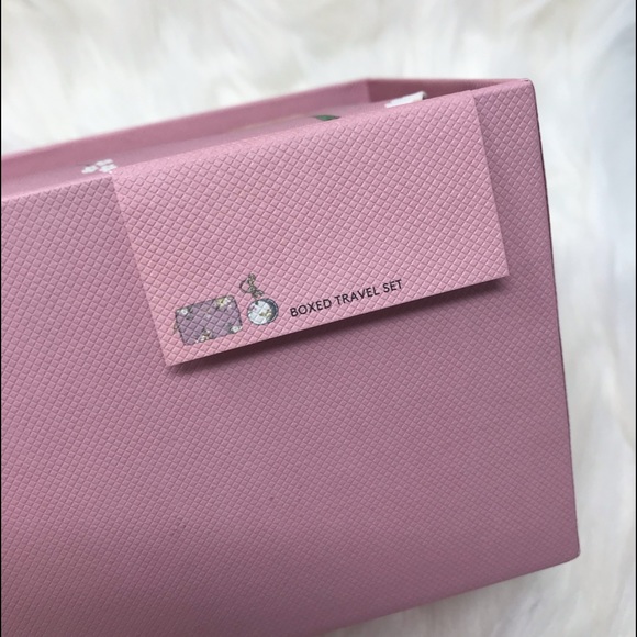 LAST ONE❣️COACH Pink Cosmetic Bag Travel Boxed Set - Picture 5 of 8